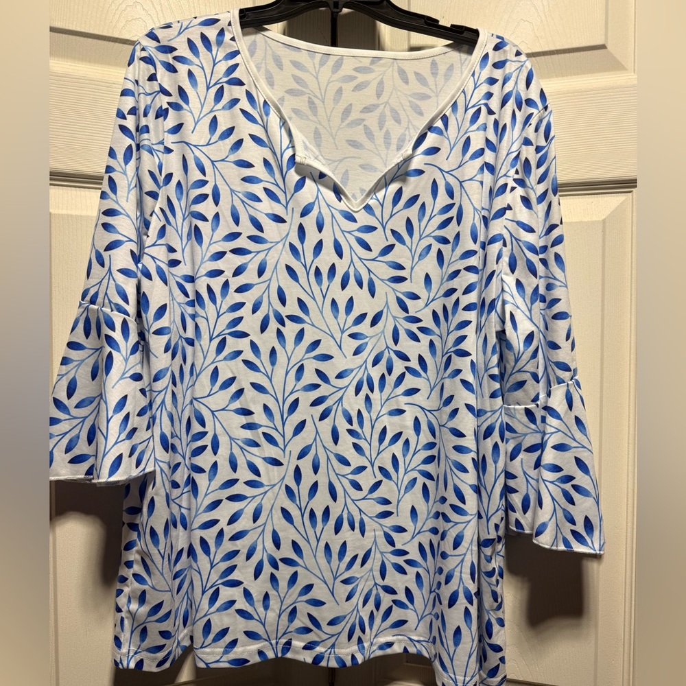 Blue Leaf Print Women's Top blouse 3/4 length sleeves lightweight 2xl